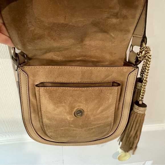 Tan Leather Crossbody Micheal Kors  Bag - Picture 5 of 12
